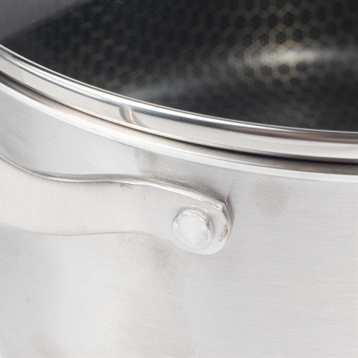 Oală Inox 3-Ply Hausberg HB-HLUX777, 26 cm, 6.2L, Structură Fagure (Honeycomb), Antiaderentă, Inducție